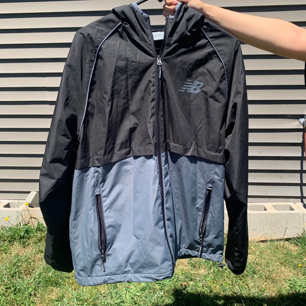 New Balance Men's Black and Gray Colorblock Windbreaker Fleece Jacket